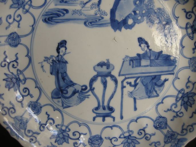 Dish blue and white porcelain | MasterArt